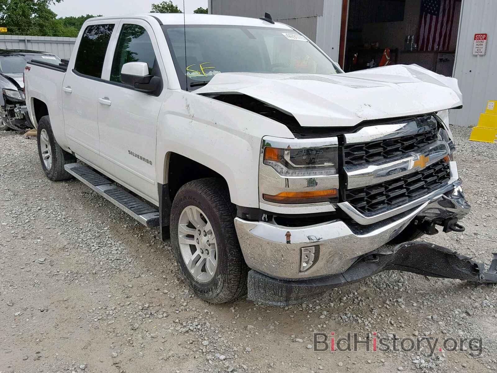 Photo 3GCUKREC1JG129168 - CHEVROLET SILVERADO 2018