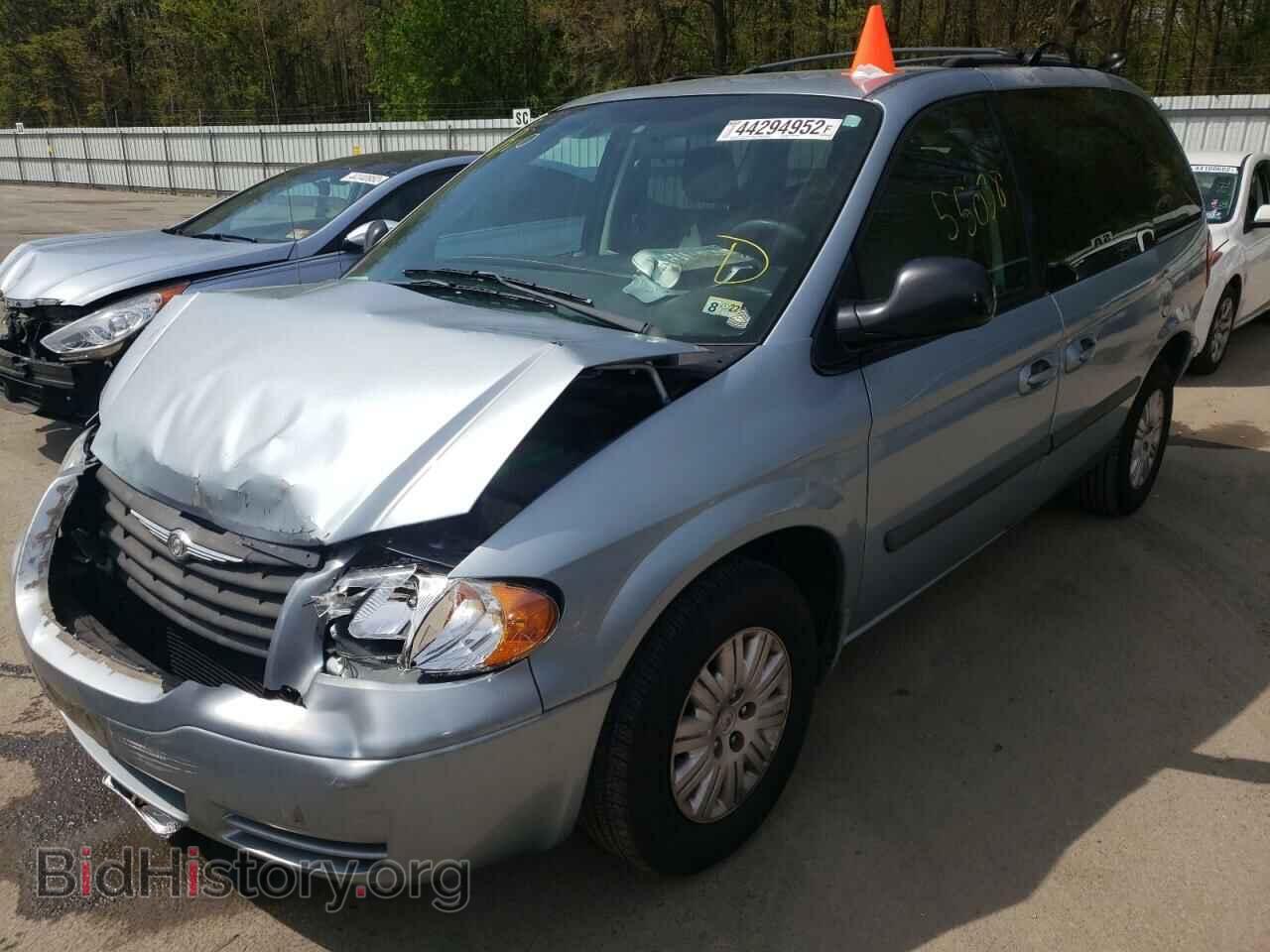 2006 CHRYSLER MINIVAN - VIN: 1A4GP45R56B739817 - Фото 2