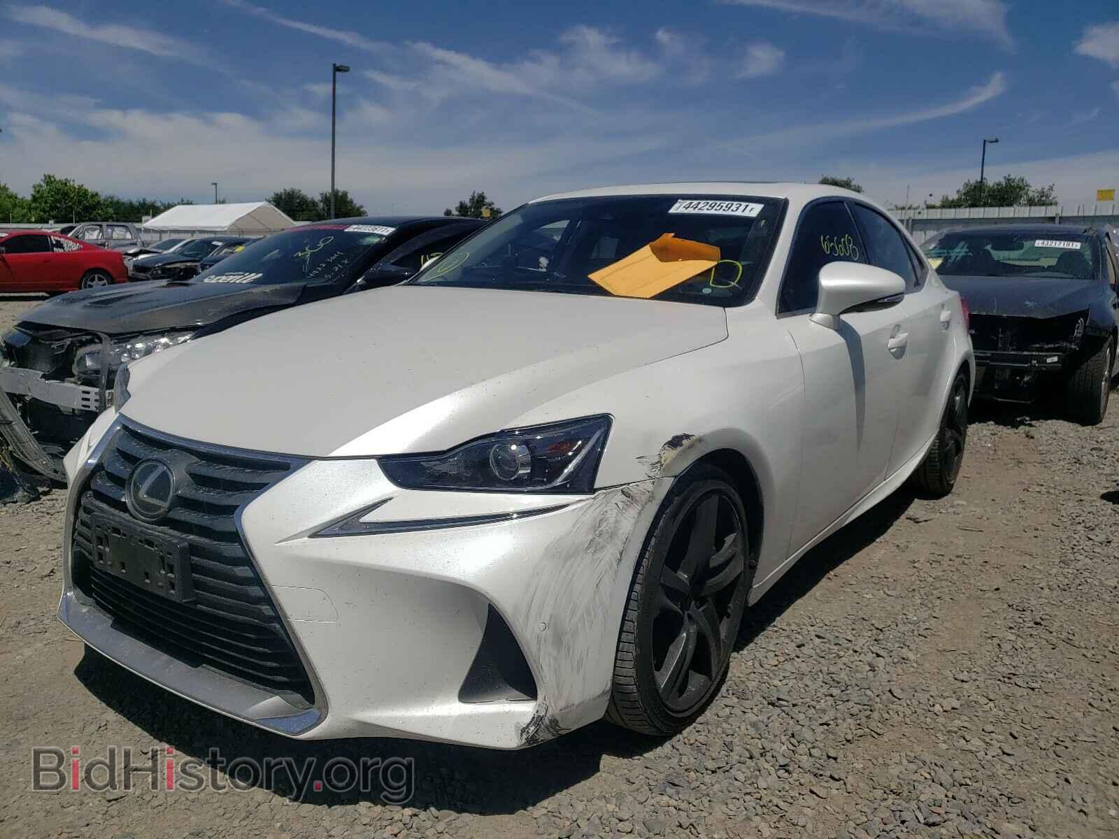 2017 LEXUS IS - VIN: JTHBA1D25H5042779 - Фото 2