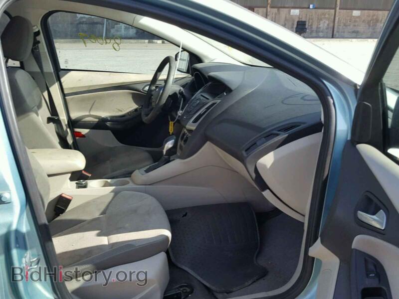 2012 Ford FOCUS (VIN 1FAHP3K29CL215870) — фото 5 из 10