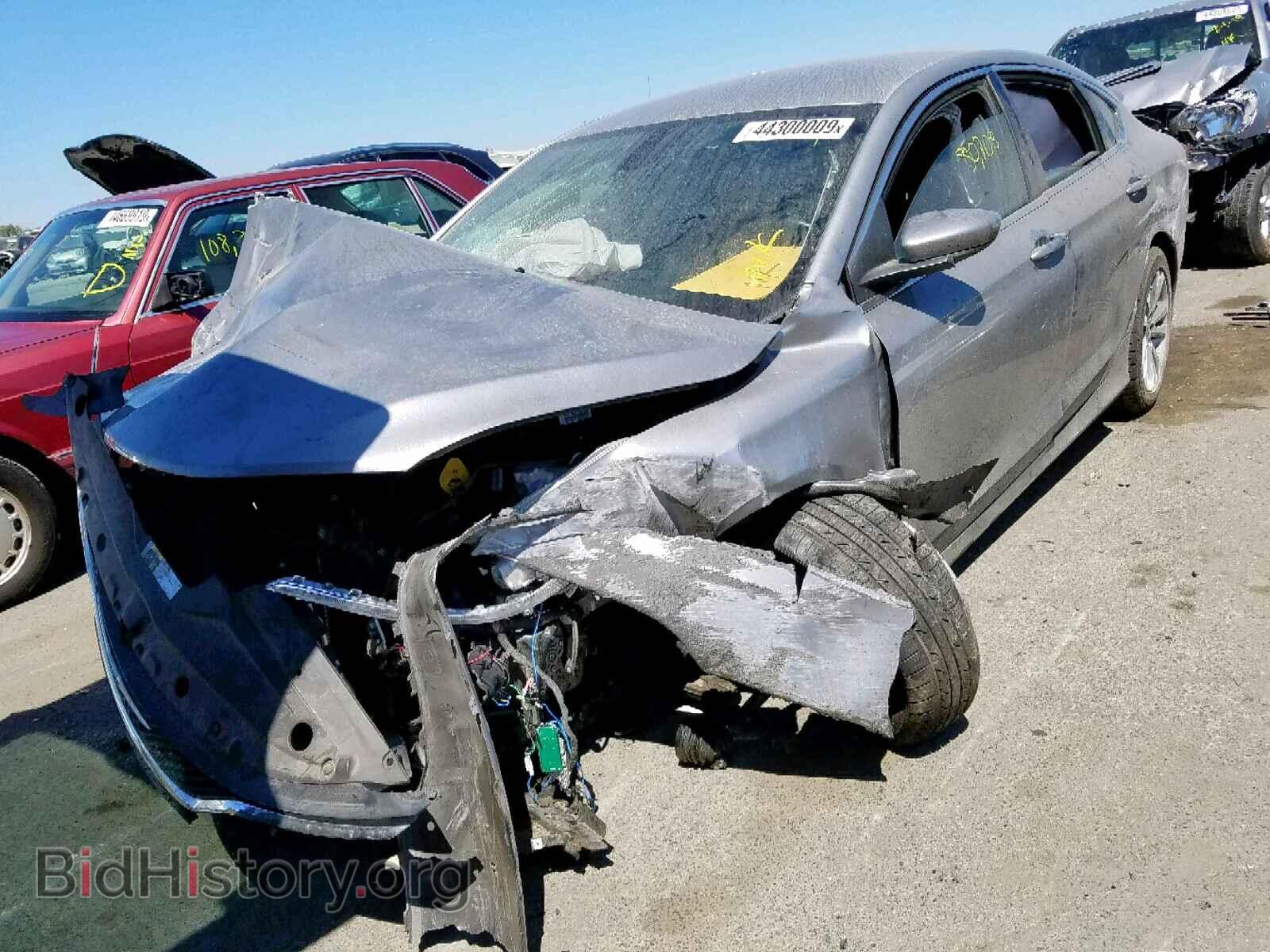 2015 CHRYSLER 200 - VIN: 1C3CCCAB7FN714939 - Photo 2