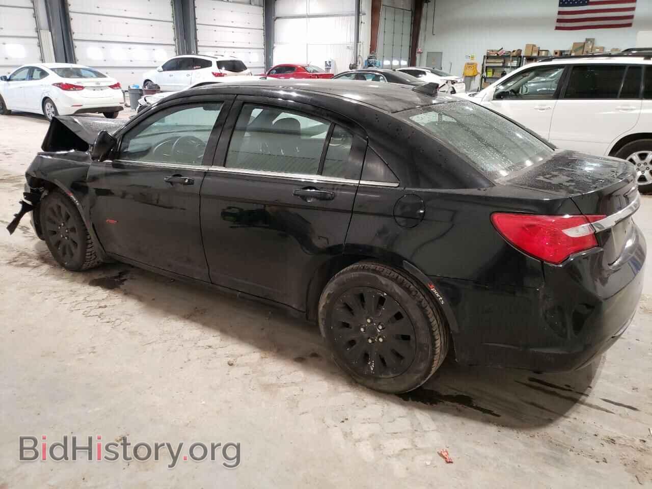 2012 CHRYSLER 200 - VIN: 1C3CCBAB0CN130212 - Фото 2