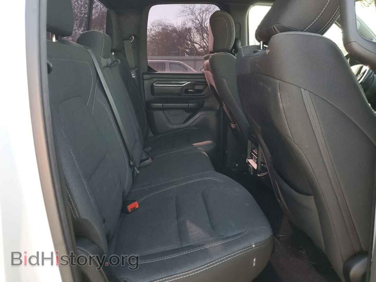 2019 RAM 1500 - VIN: 1C6SRFBT8KN667632 - Фото 10