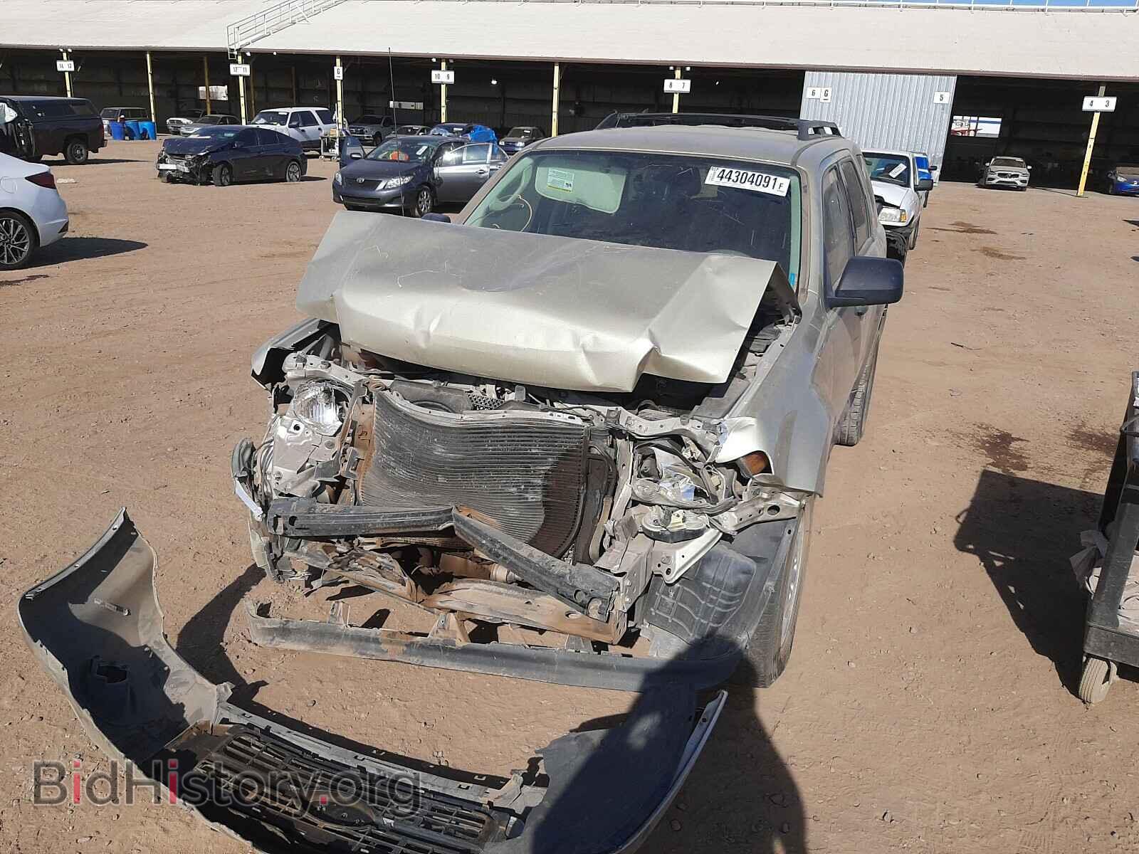 2011 FORD ESCAPE - VIN: 1FMCU0C73BKB73248 - Фото 2
