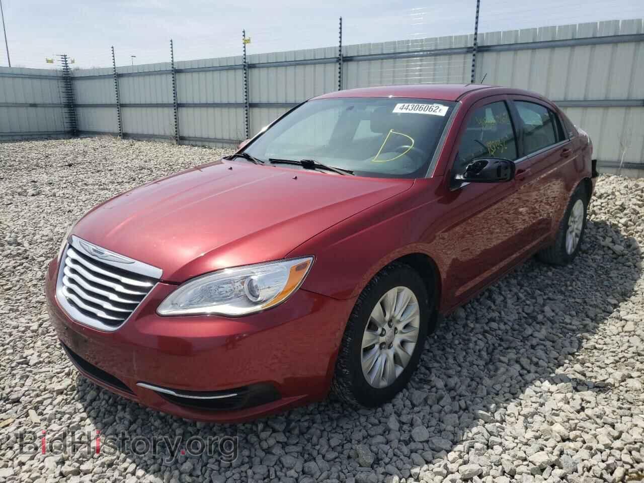 2014 CHRYSLER 200 - VIN: 1C3CCBABXEN208384 - Фото 2
