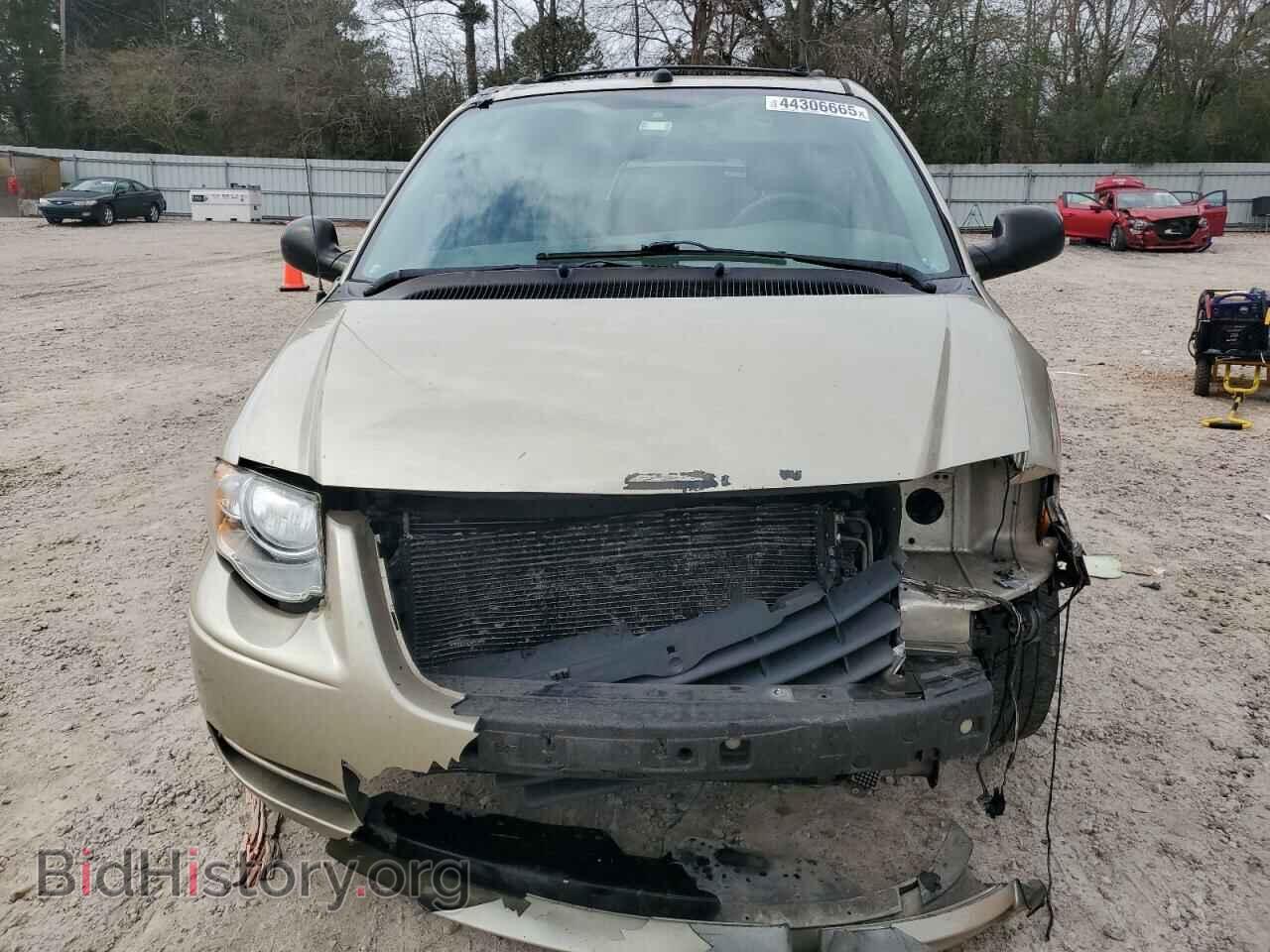 2005 CHRYSLER MINIVAN - VIN: 2C4GP54LX5R391831 - Фото 5
