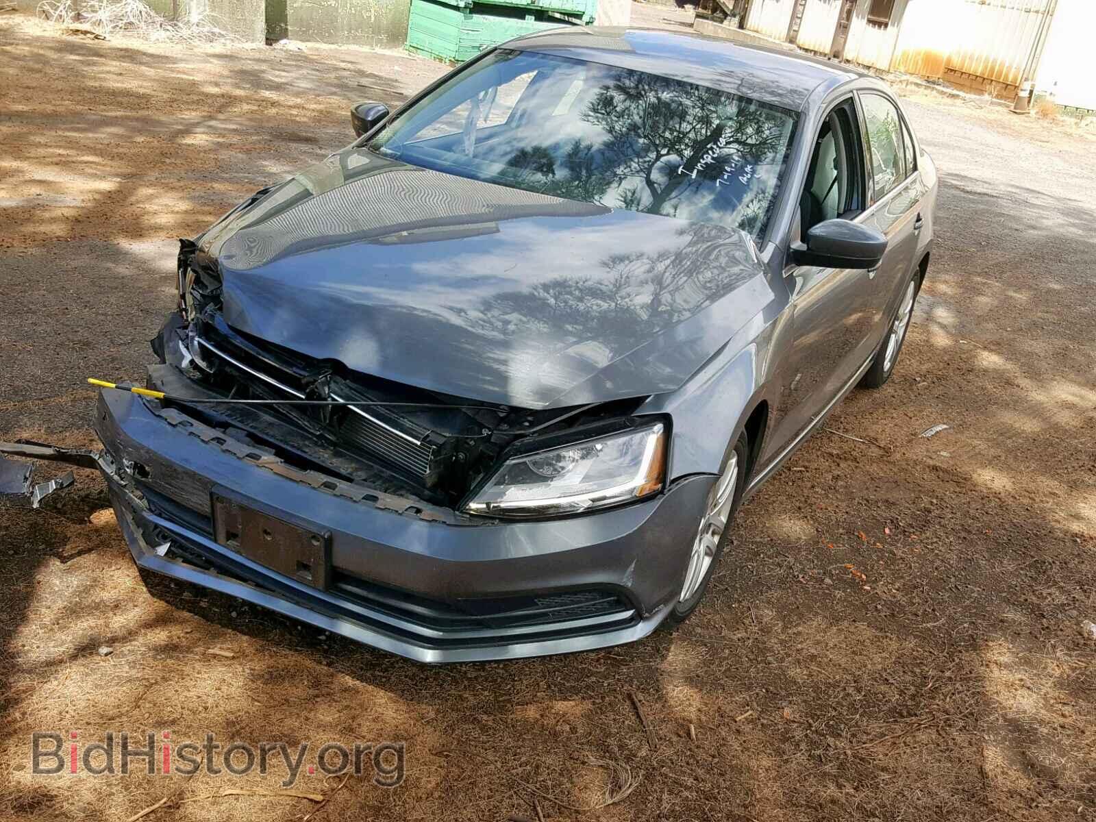2017 VOLKSWAGEN JETTA - VIN: 3VW2B7AJXHM304722 - Photo 2