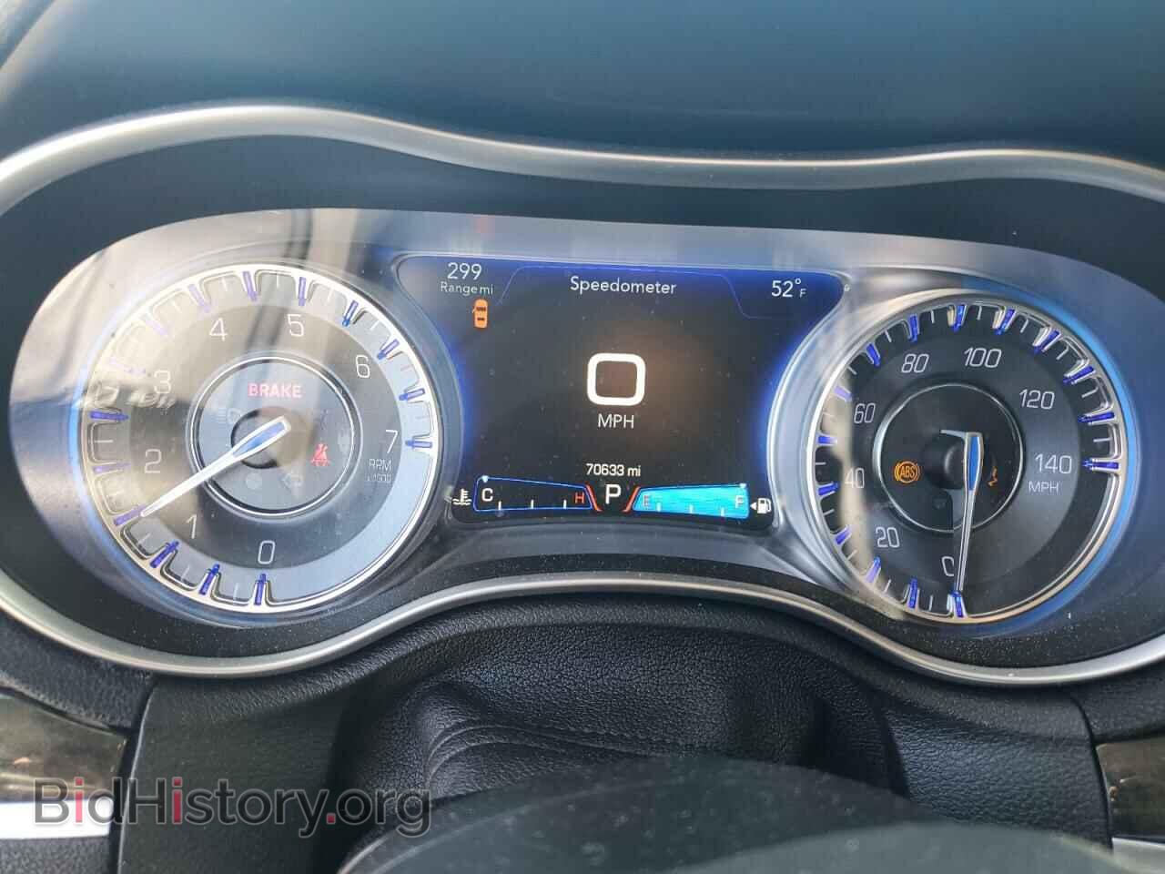 2017 CHRYSLER 300 - VIN: 2C3CCAEG6HH628205 - Фото 9