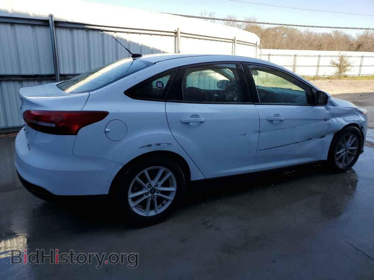 2018 FORD FOCUS - VIN: 1FADP3FE4JL229188 - Фото 3