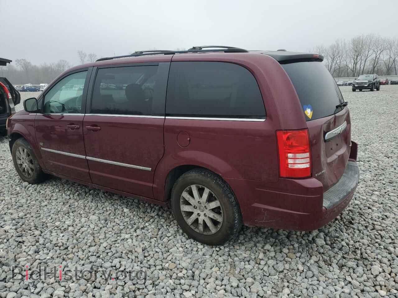 2009 CHRYSLER MINIVAN - VIN: 2A8HR54109R631318 - Фото 2