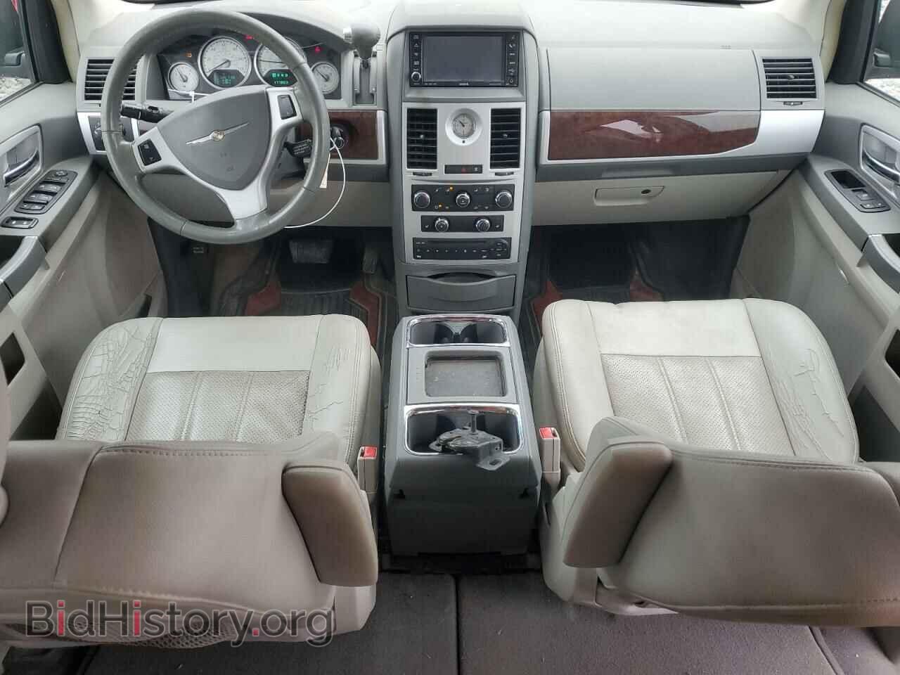 2009 CHRYSLER MINIVAN - VIN: 2A8HR54109R631318 - Фото 8
