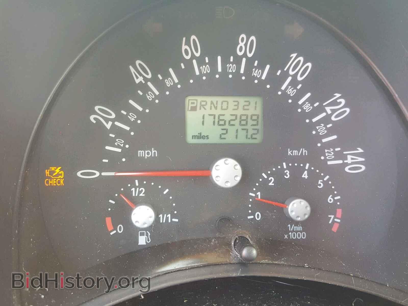 2000 VOLKSWAGEN BEETLE - VIN: 3VWDD21C8YM463293 - Фото 8