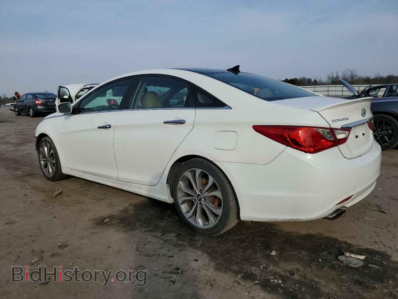 2013 HYUNDAI SONATA - VIN: 5NPEC4AB2DH586813 - Фото 2