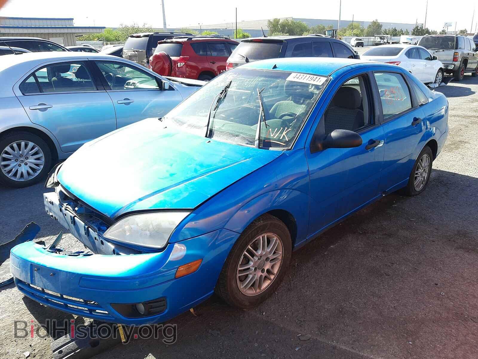 2007 FORD FOCUS - VIN: 1FAFP34N97W200000 - Фото 2