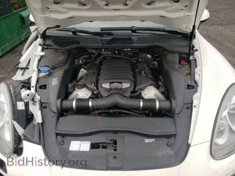 2012 Porsche CAYENNE (VIN WP1AB2A24CLA40836) — photo 7 of 10