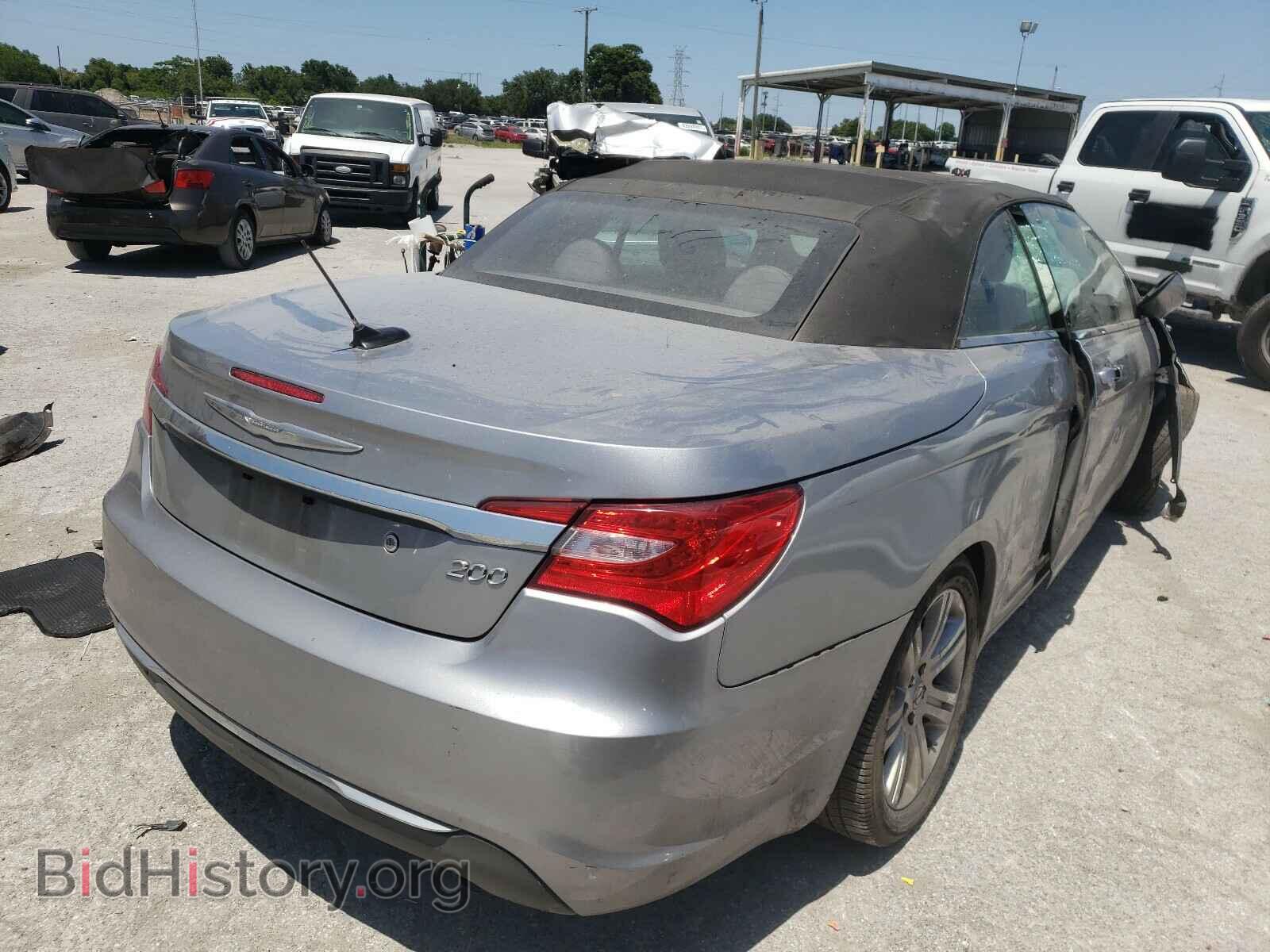 2013 CHRYSLER 200 - VIN: 1C3BCBEB0DN615182 - Фото 4