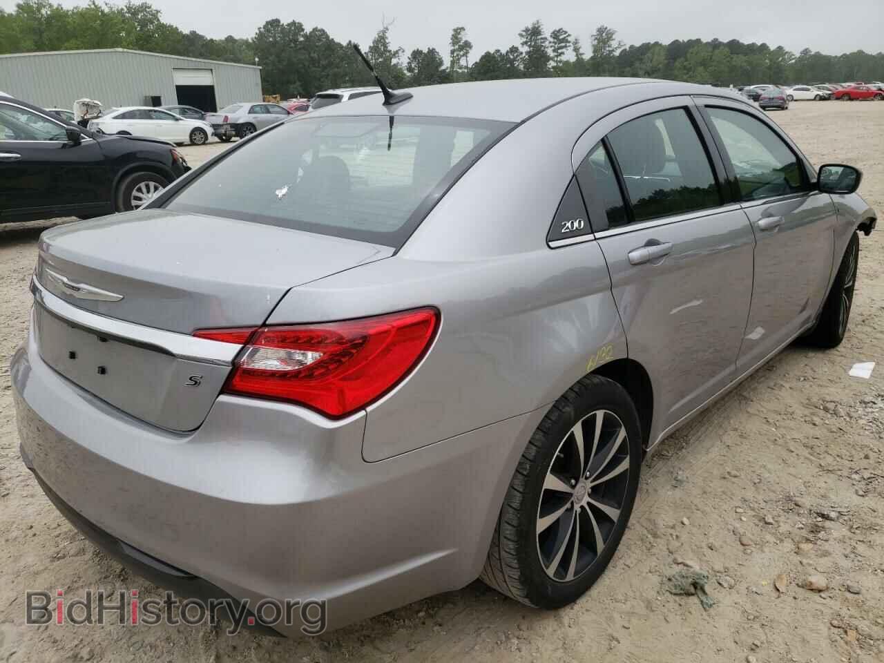 2013 CHRYSLER 200 - VIN: 1C3CCBCG0DN523833 - Photo 4