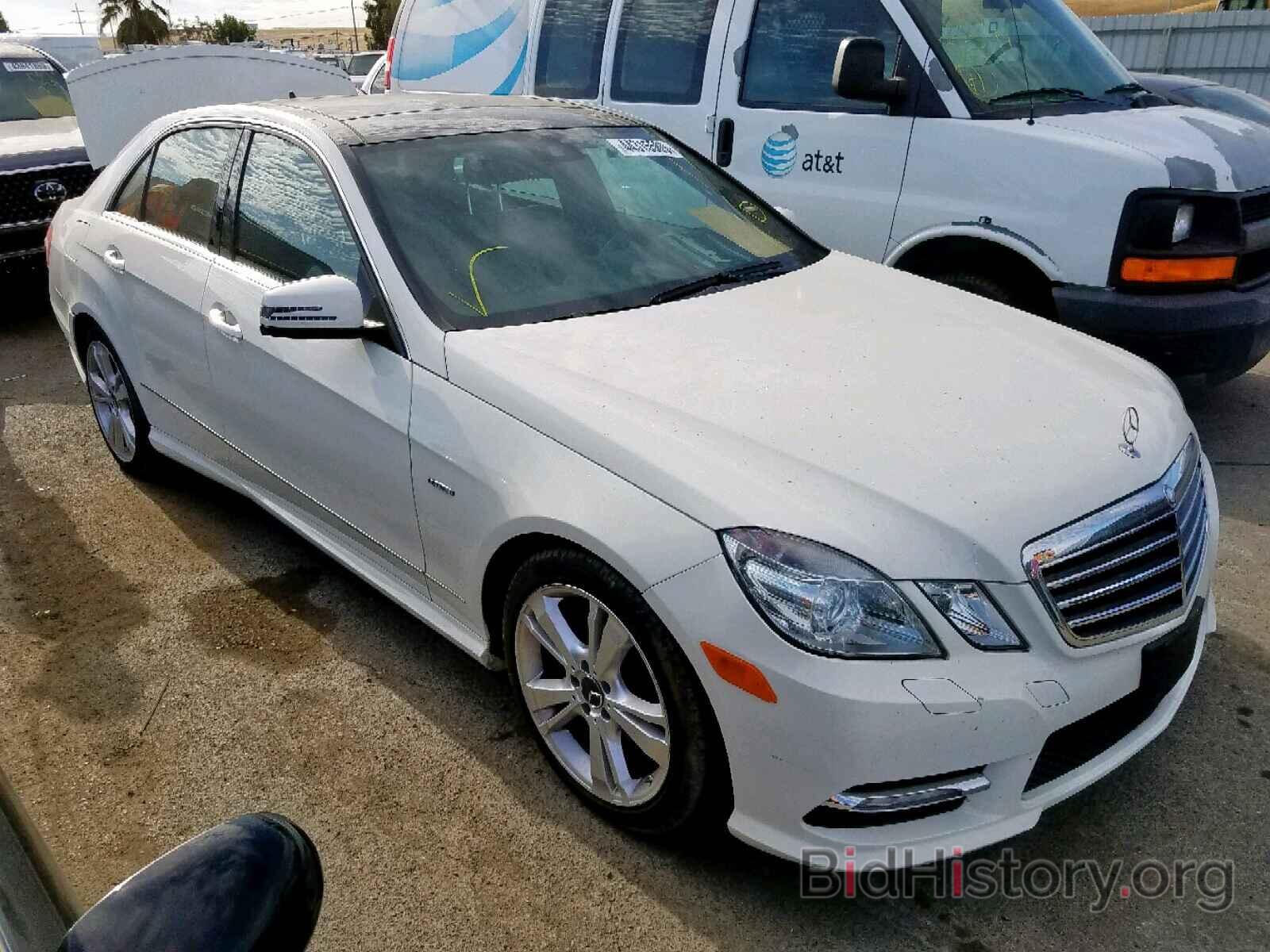 Photo WDDHF5KB8CA639132 - MERCEDES-BENZ E CLASS 2012