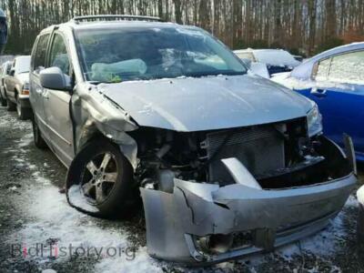 2010 Dodge CARAVAN Grand Cara, серебристый — VIN 2D4RN5D11AR409384, Copart