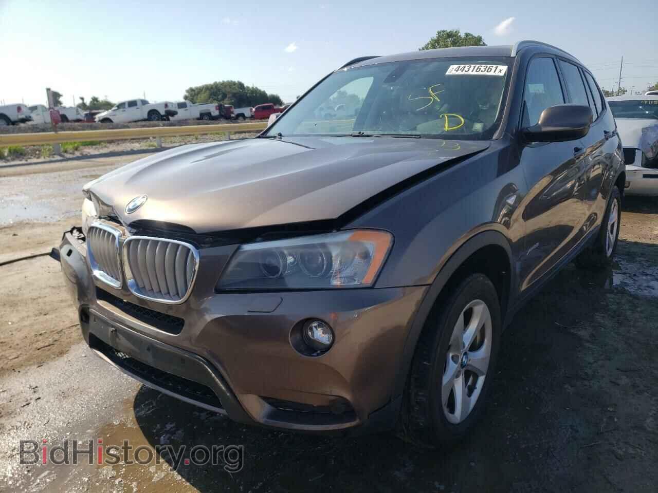 2011 BMW X3 - VIN: 5UXWX5C5XBL700375 - Фото 2