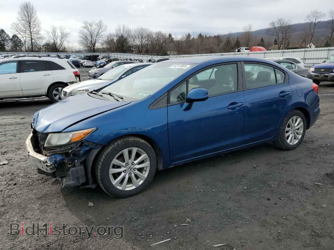 Фотография 19XFB2F81CE328083 - HONDA CIVIC 2012