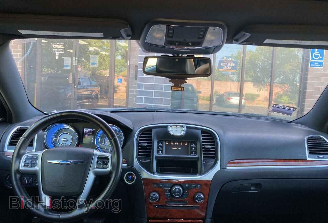 2012 CHRYSLER 300 - VIN: 2C3CCACG8CH151000 - Фото 9