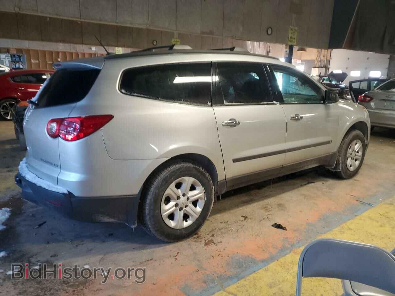 2010 CHEVROLET TRAVERSE - VIN: 1GNLREED7AS110715 - Фото 3