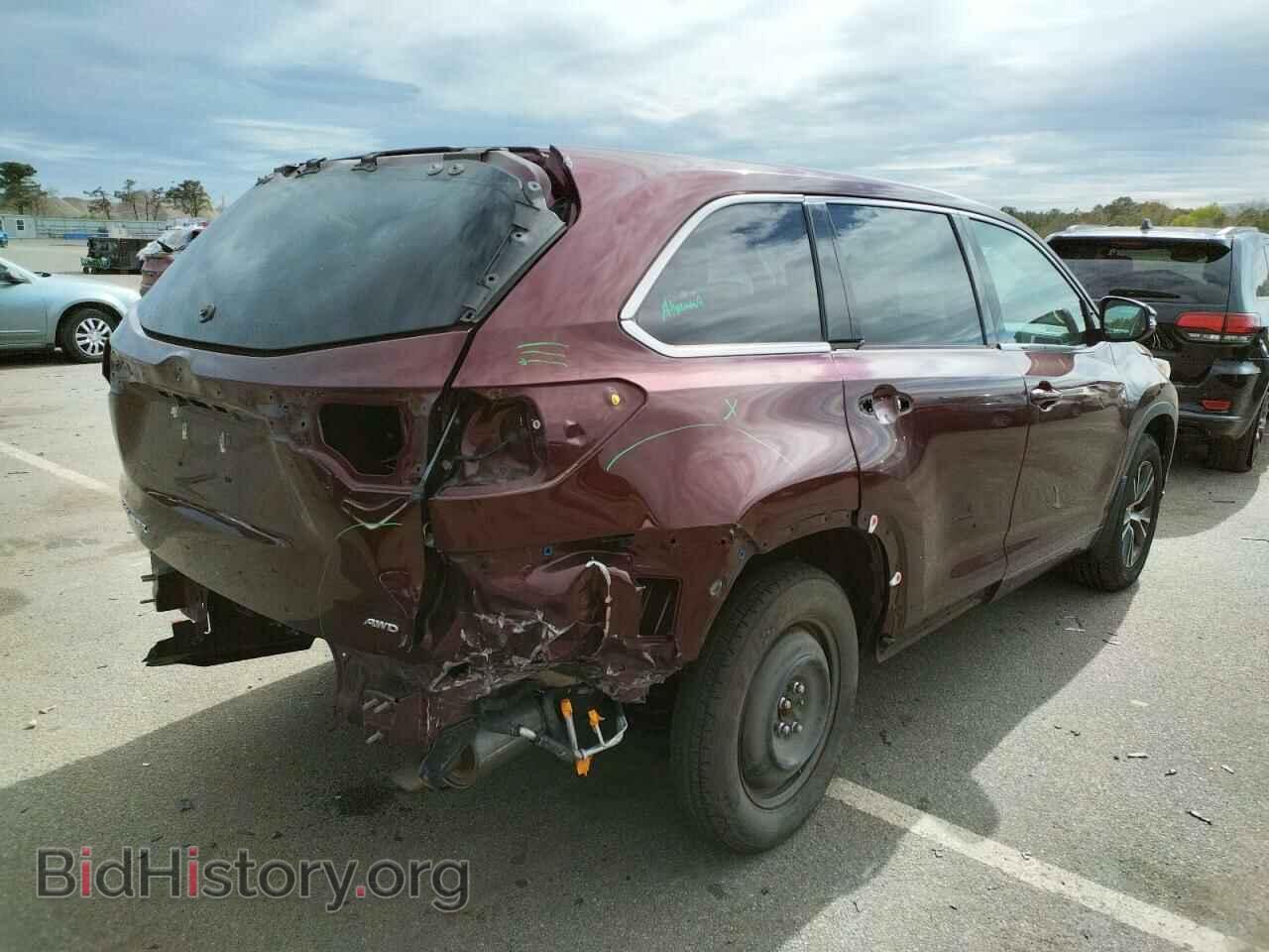 2017 TOYOTA HIGHLANDER - VIN: 5TDBZRFH3HS357567 - Фото 4