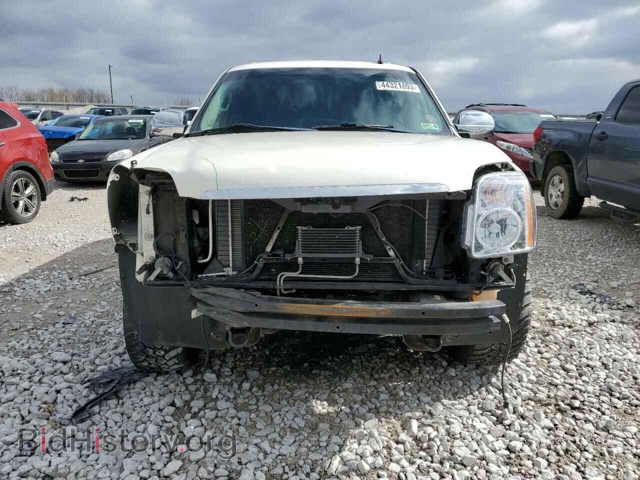 2011 GMC YUKON - VIN: 1GKS2EEF1BR222000 - Фото 5