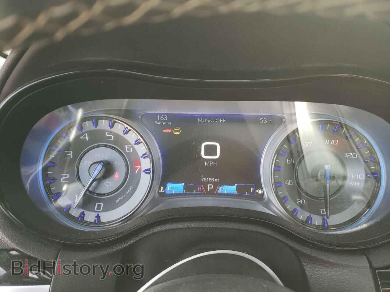 2018 CHRYSLER 300 - VIN: 2C3CCAGG0FH887475 - Фото 9