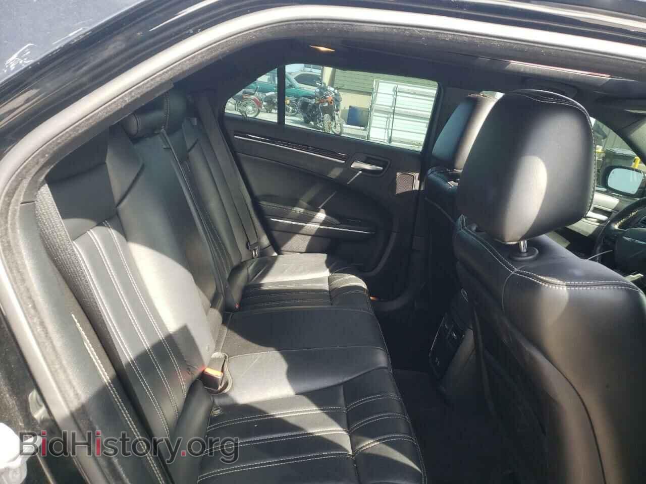 2018 CHRYSLER 300 - VIN: 2C3CCAGG0FH887475 - Фото 10