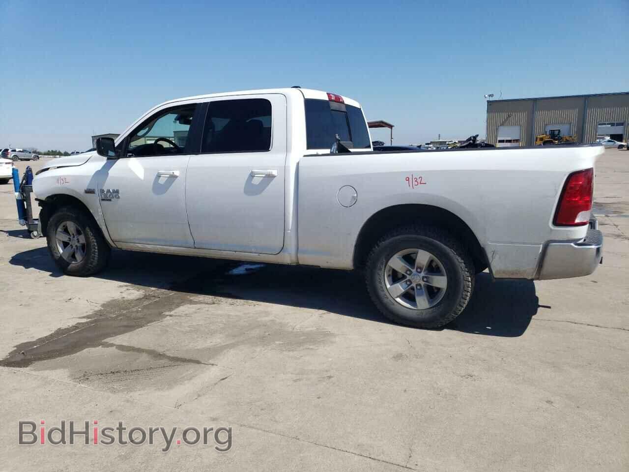 2019 RAM 1500 - VIN: 1C6RR6TT9KS608734 - Фото 2