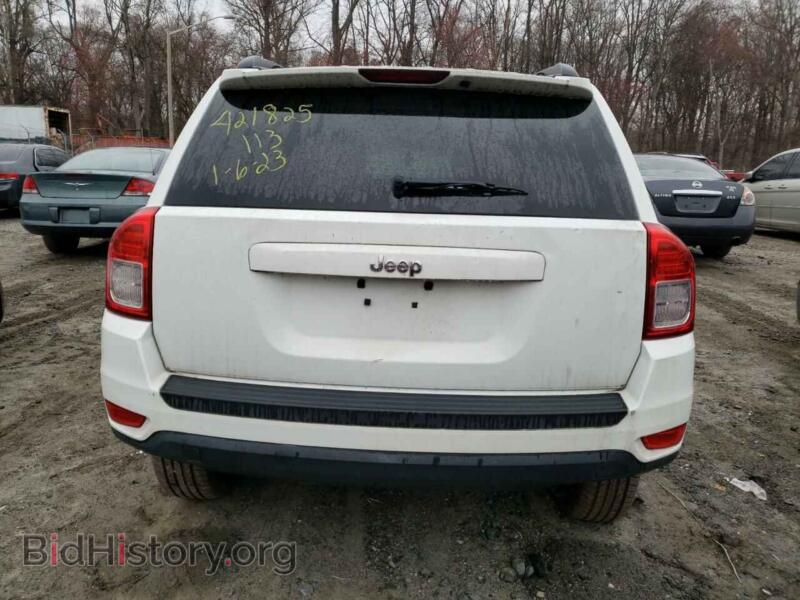 2011 Jeep COMPASS (VIN 1J4NT1FA9BD170897) — photo 6 of 13