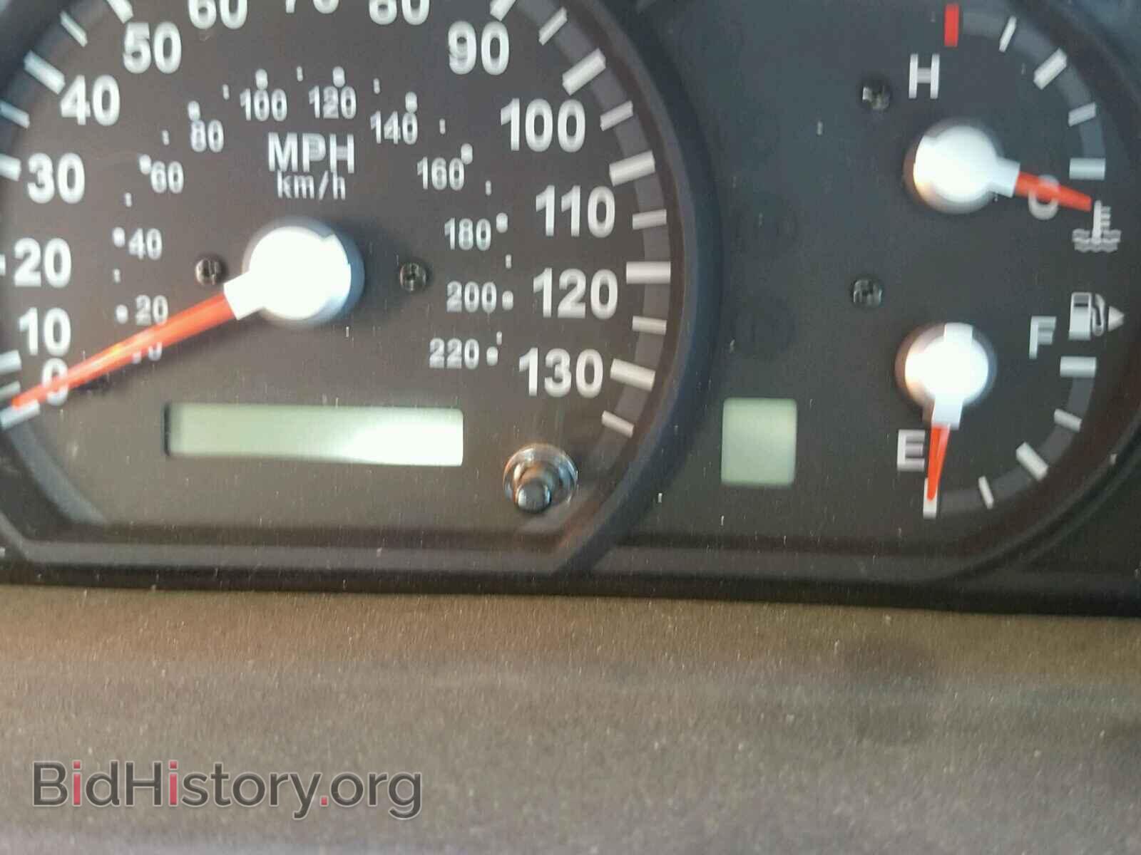 2005 KIA SORENTO - VIN: KNDJC733855366518 - Фото 8