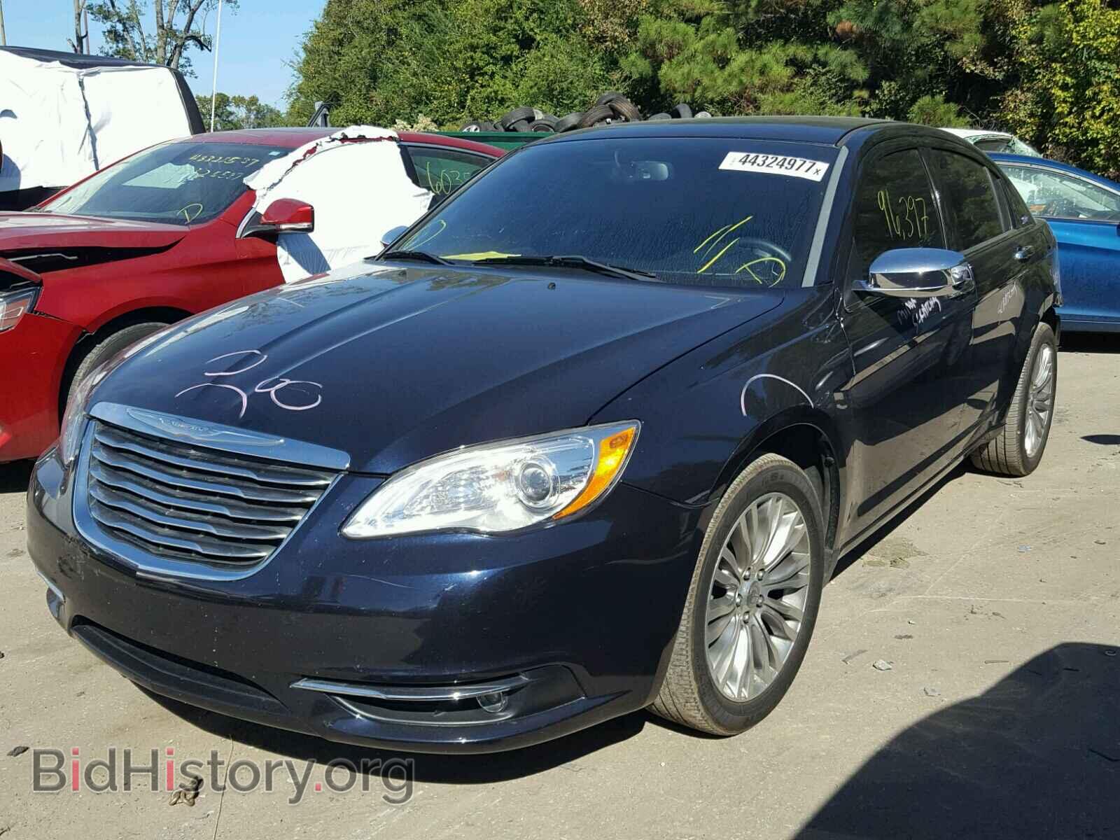 2012 CHRYSLER 200 - VIN: 1C3CCBCBXCN305577 - Фото 2