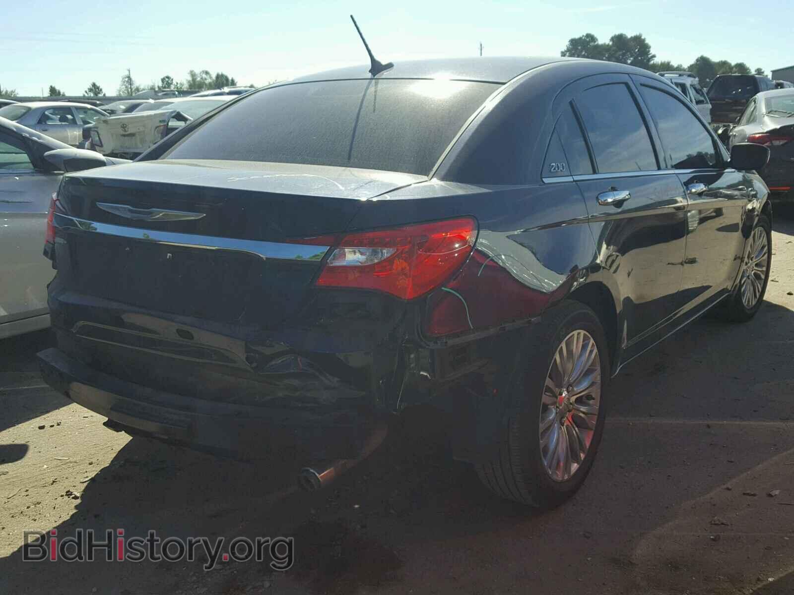 2012 CHRYSLER 200 - VIN: 1C3CCBCBXCN305577 - Фото 4