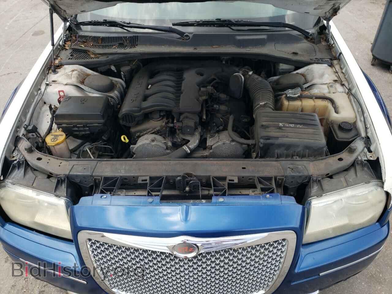 2010 CHRYSLER 300 - VIN: 2C3CA5CV2AH324907 - Фото 7