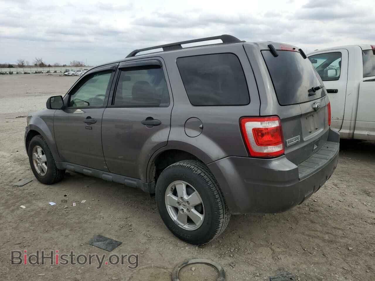 2011 FORD ESCAPE - VIN: 1FMCU0D71BKC18685 - Фото 2
