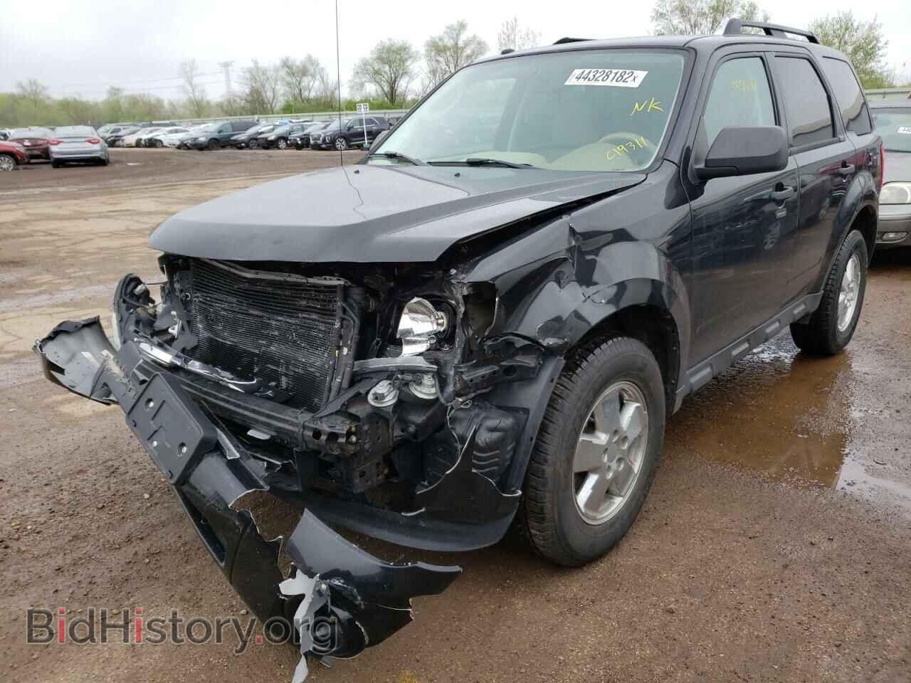 2011 FORD ESCAPE - VIN: 1FMCU0D79BKC19311 - Фото 2