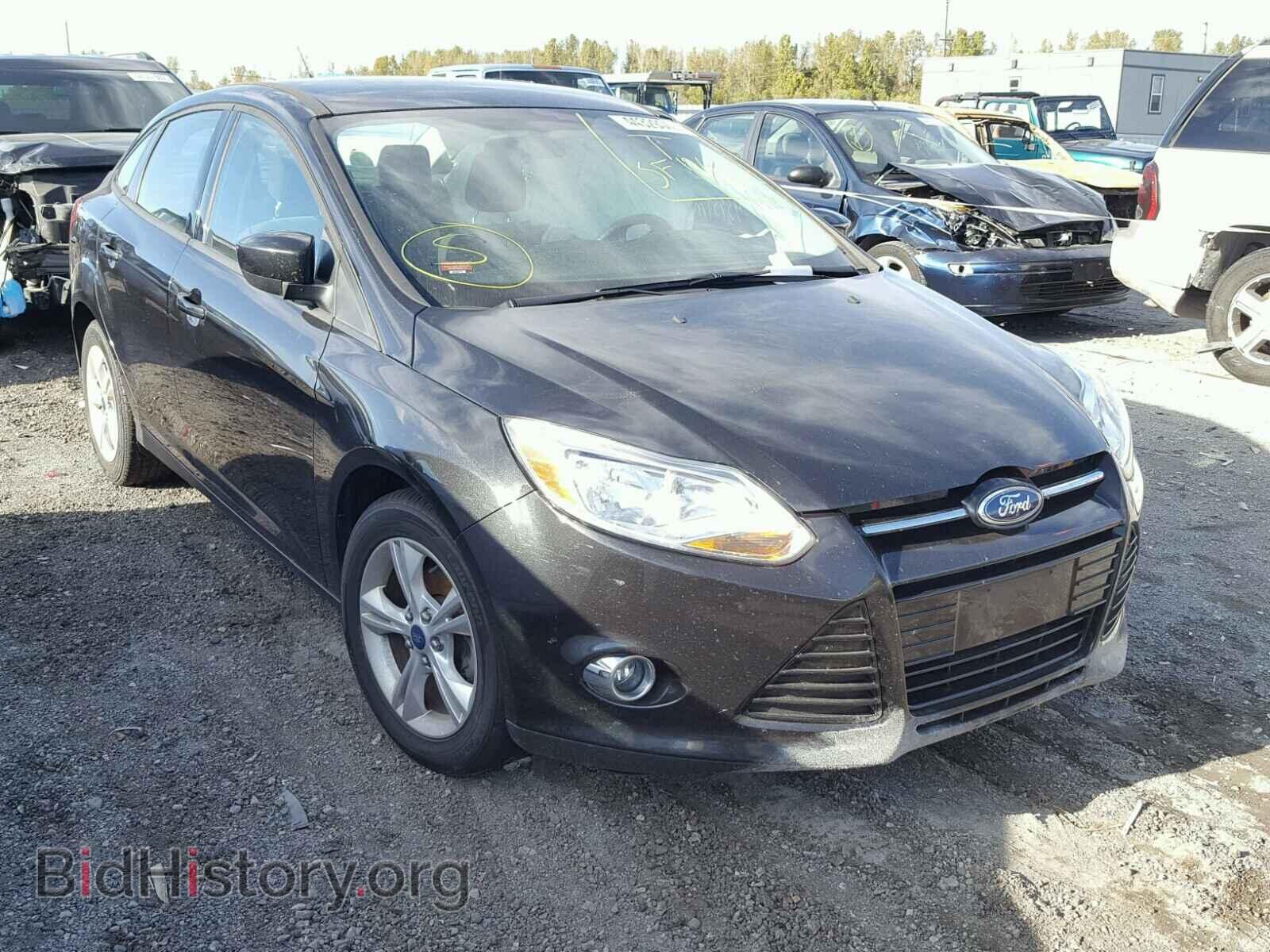 Photo 1FAHP3F24CL313179 - FORD FOCUS 2012
