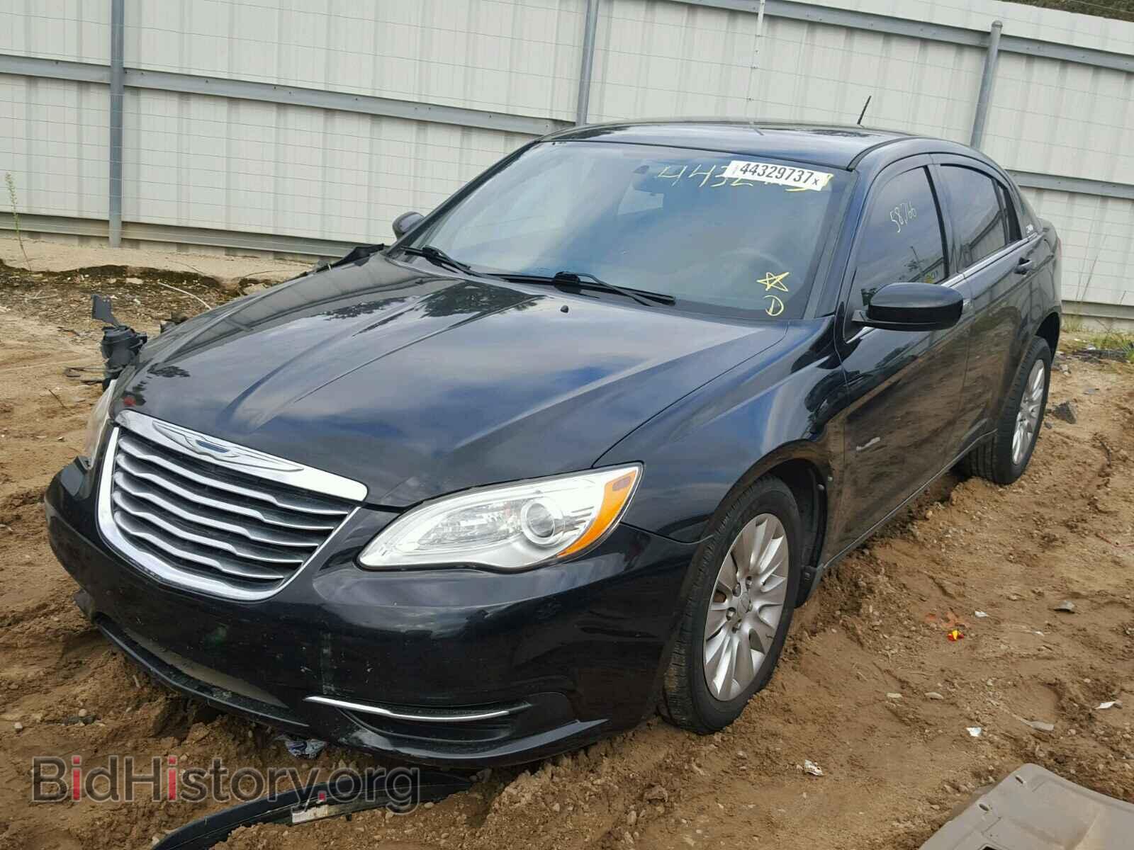 2013 CHRYSLER 200 - VIN: 1C3CCBAG5DN724341 - Фото 2