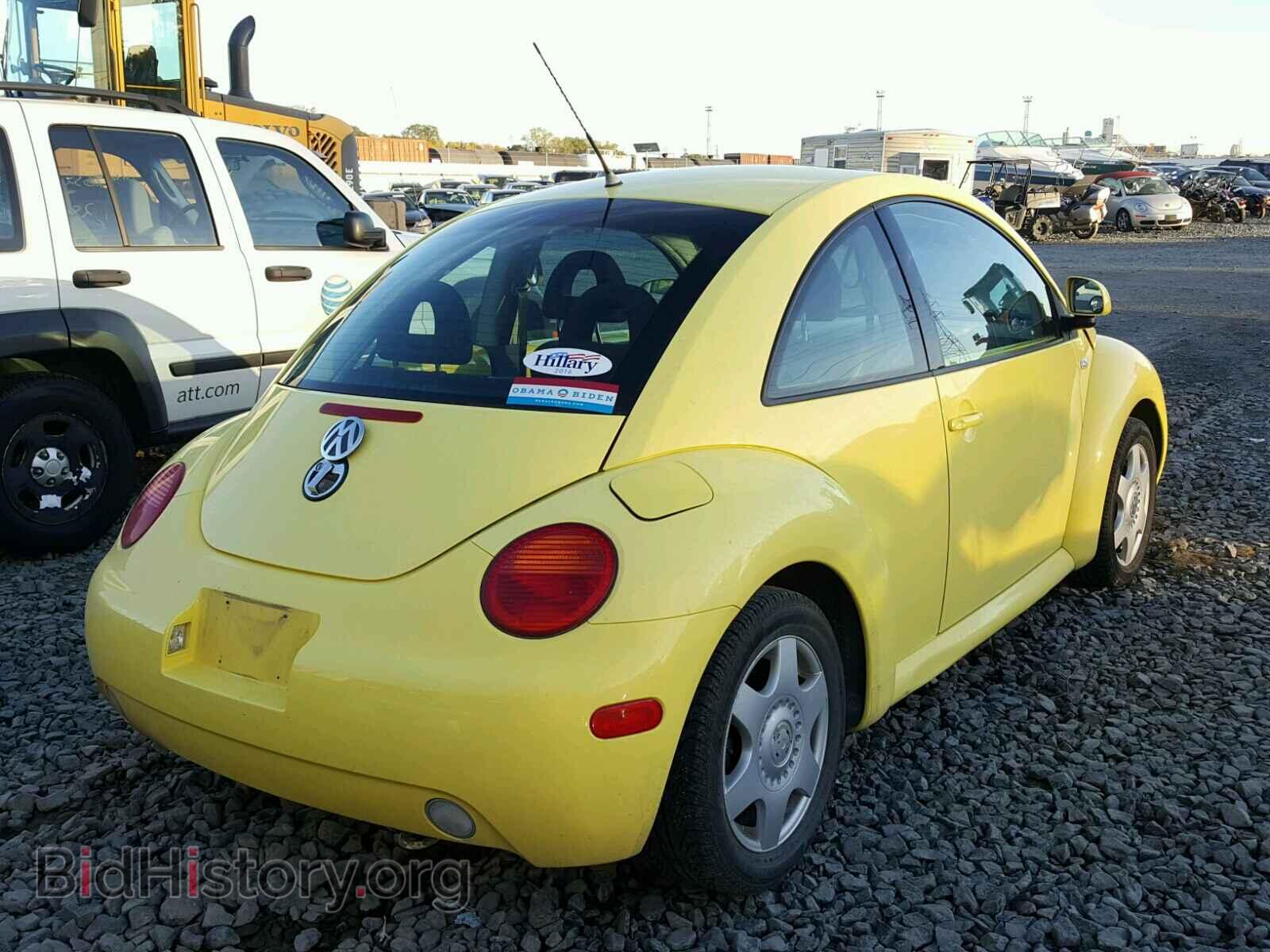 2000 VOLKSWAGEN BEETLE - VIN: 3VWCA21C7YM424585 - Фото 4