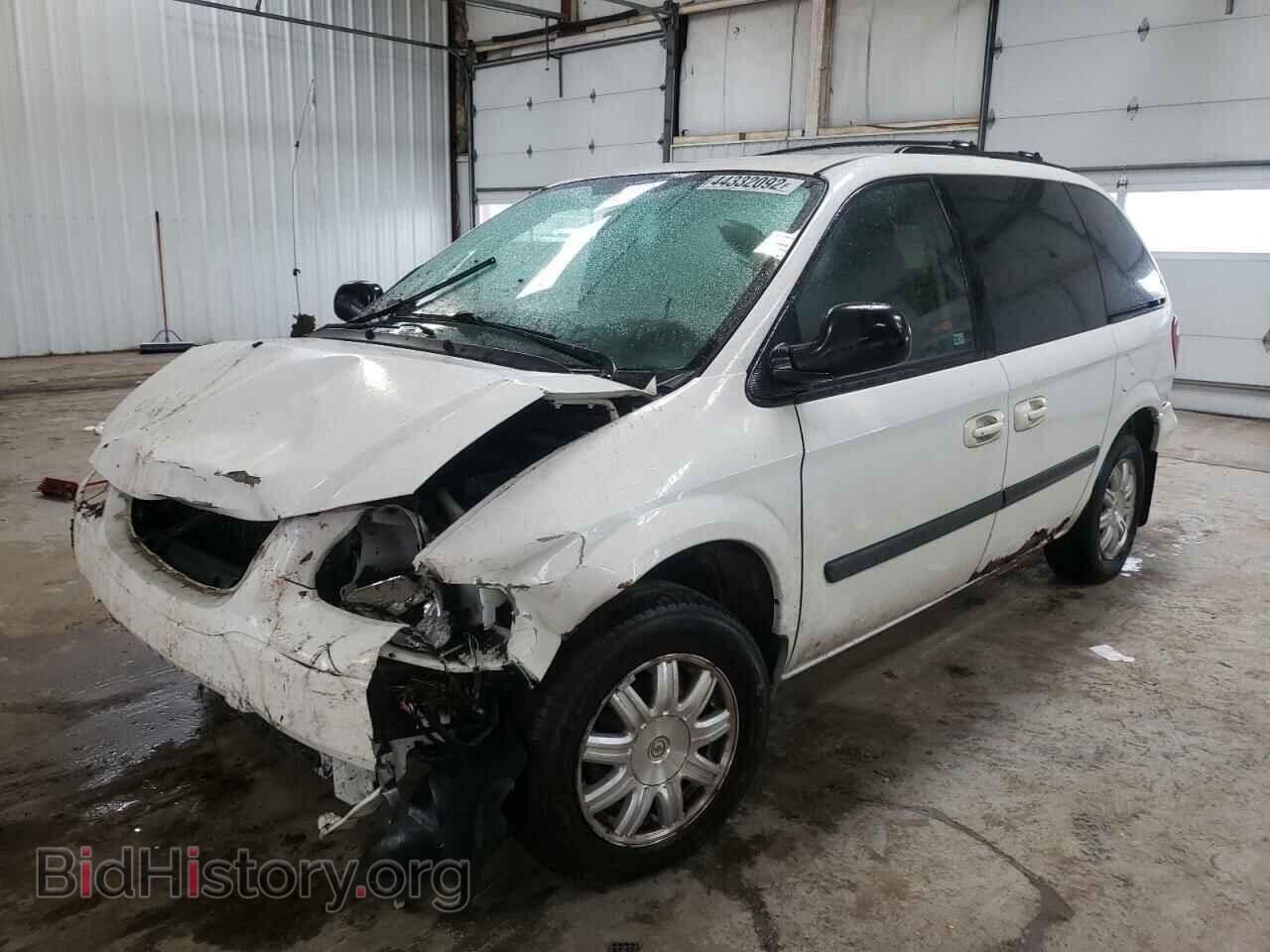 2006 CHRYSLER MINIVAN - VIN: 1A4GP45R56B584704 - Фото 2
