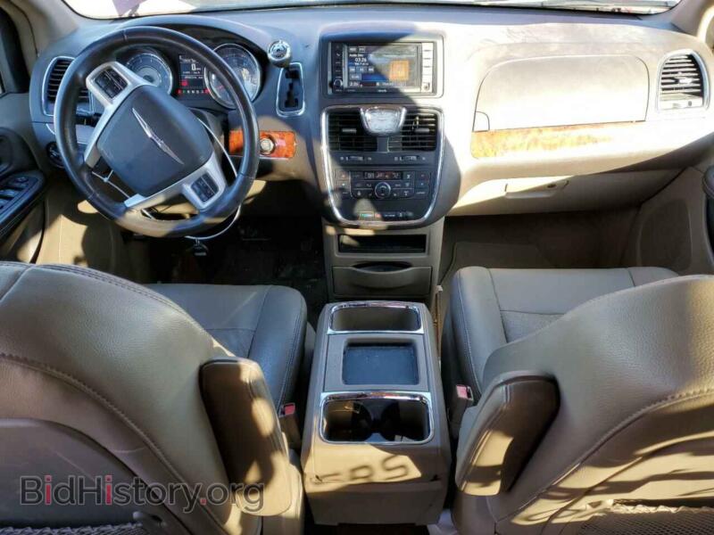 2016 Chrysler MINIVAN (VIN 2C4RC1CG9GR177465) — photo 8 of 12