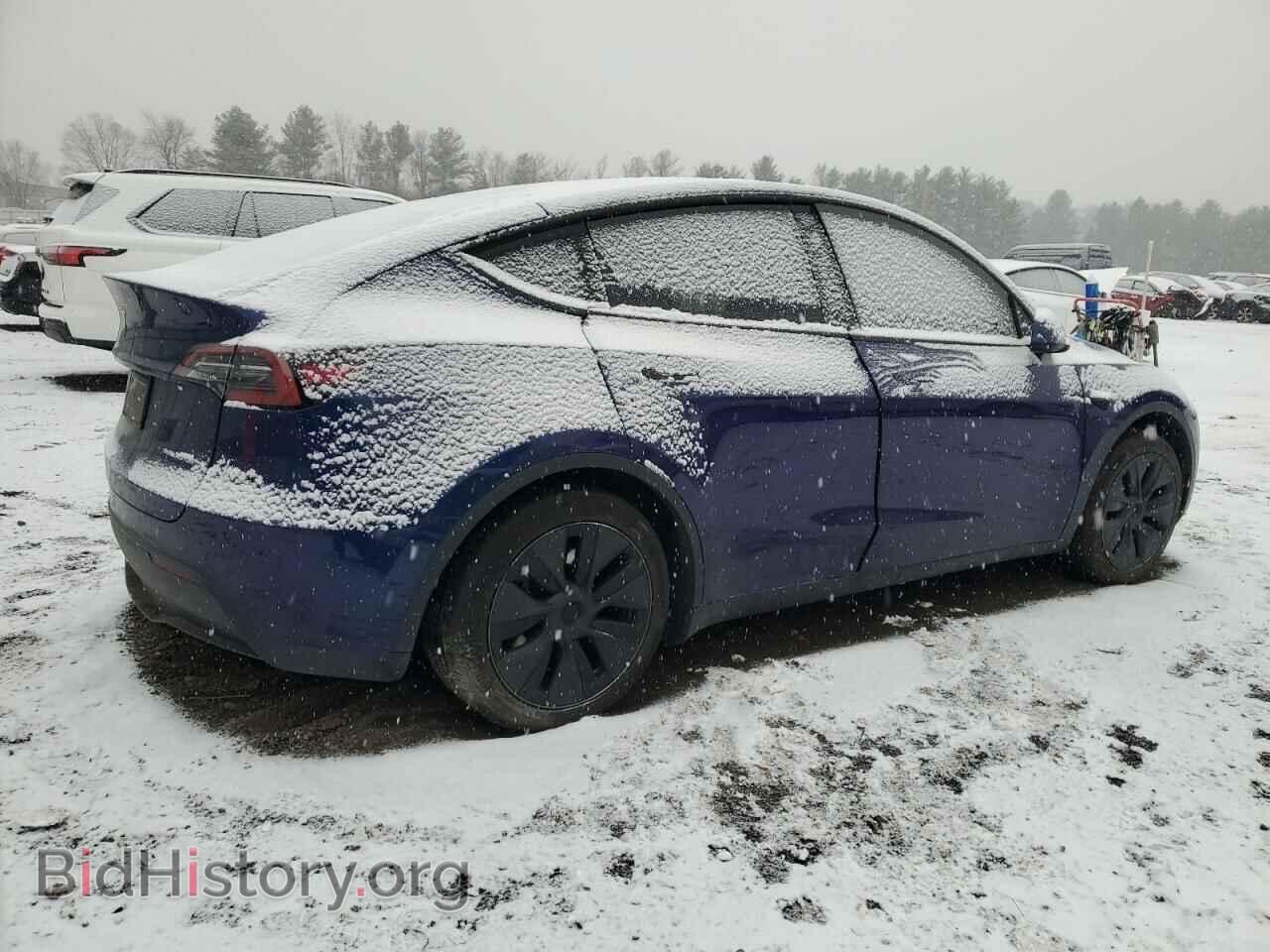2024 TESLA MODEL Y - VIN: 7SAYGAEE0RF184074 - Photo 3