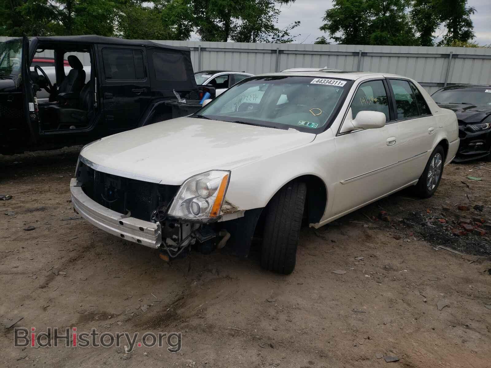 2011 CADILLAC DTS - VIN: 1G6KH5E61BU140004 - Фото 2