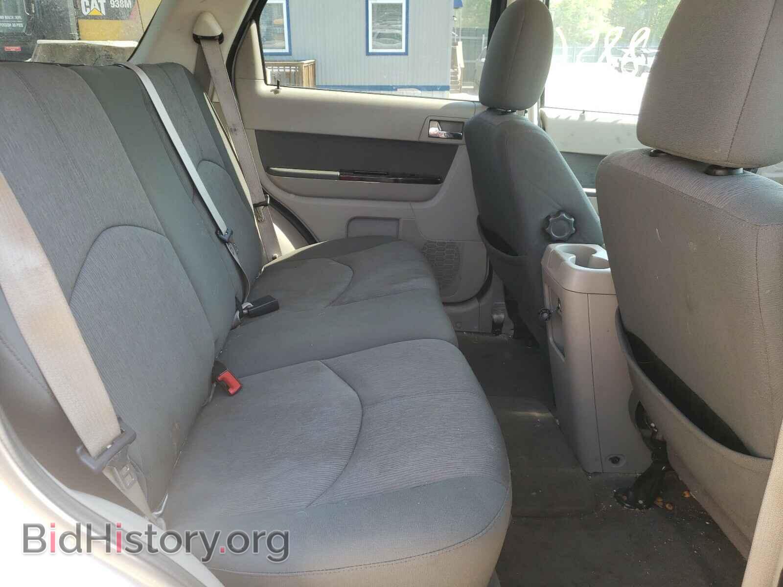 2011 MAZDA TRIBUTE - VIN: 4F2CY9C78BKM01726 - Фото 6