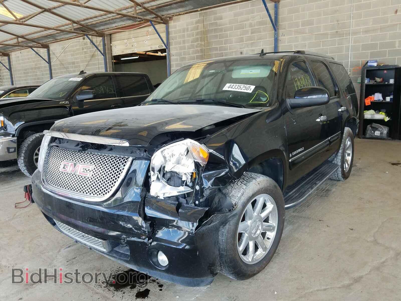 2008 GMC YUKON - VIN: 1GKFK63888J137125 - Фото 2