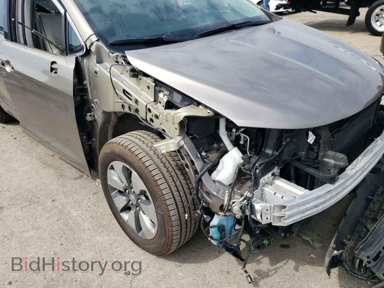 2018 CHRYSLER PACIFICA - VIN: 2C4RC1N71JR118169 - Фото 9