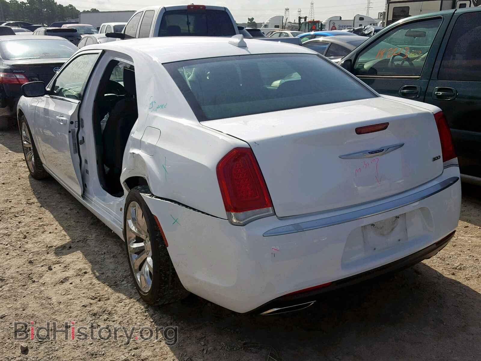 2018 CHRYSLER 300 - VIN: 2C3CCAAG2JH342170 - Фото 3